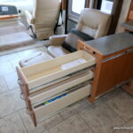 2009 Tiffin ALLEGRO BAY 35TSB Class-A, 3-Slide-Outs, 7K Generator, Full Body Paint-Thumbnail