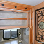 2009 Tiffin ALLEGRO BAY 35TSB Class-A, 3-Slide-Outs, 7K Generator, Full Body Paint-Thumbnail
