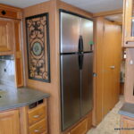 2009 Tiffin ALLEGRO BAY 35TSB Class-A, 3-Slide-Outs, 7K Generator, Full Body Paint-Thumbnail