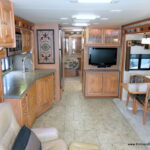 2009 Tiffin ALLEGRO BAY 35TSB Class-A, 3-Slide-Outs, 7K Generator, Full Body Paint-Thumbnail