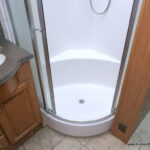 2009 Tiffin ALLEGRO BAY 35TSB Class-A, 3-Slide-Outs, 7K Generator, Full Body Paint-Thumbnail