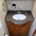 2009 Tiffin ALLEGRO BAY 35TSB Class-A, 3-Slide-Outs, 7K Generator, Full Body Paint-Thumbnail
