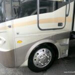 2009 Tiffin ALLEGRO BAY 35TSB Class-A, 3-Slide-Outs, 7K Generator, Full Body Paint-Thumbnail