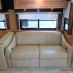 2013 Fleetwood SOUTHWIND 32VS Class-A, 2-Slide-Outs, Full Body Paint, Low Miles!-Thumbnail
