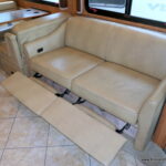 2013 Fleetwood SOUTHWIND 32VS Class-A, 2-Slide-Outs, Full Body Paint, Low Miles!-Thumbnail