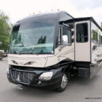 2013 Fleetwood SOUTHWIND 32VS Class-A, 2-Slide-Outs, Full Body Paint, Low Miles!-Thumbnail