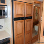 2013 Fleetwood SOUTHWIND 32VS Class-A, 2-Slide-Outs, Full Body Paint, Low Miles!-Thumbnail