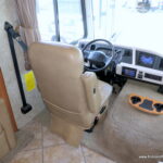 2013 Fleetwood SOUTHWIND 32VS Class-A, 2-Slide-Outs, Full Body Paint, Low Miles!-Thumbnail