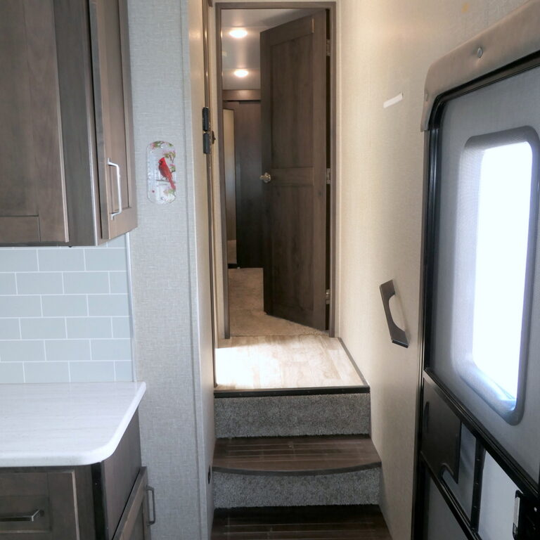 2020 Grand Design REFLECTION 337RLS 5th Wheel, 3-Slide-Outs, Arctic Package, King Bed-Image