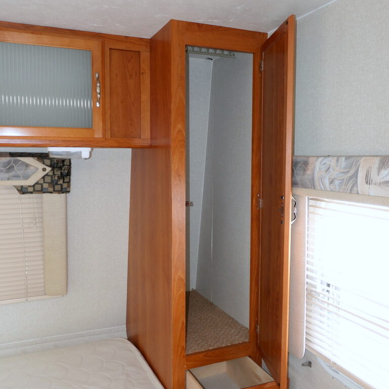 2006 Komfort TRAILBLAZER 211 Travel Trailer, Slide-Out, Sleeps-4-Image