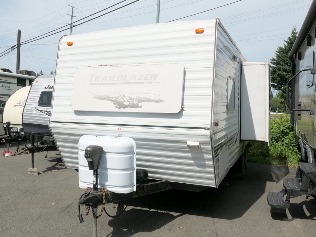 2006 Komfort TRAILBLAZER 211 Travel Trailer, Slide-Out, Sleeps-4-Image