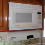 2006 Komfort TRAILBLAZER 211 Travel Trailer, Slide-Out, Sleeps-4-Thumbnail