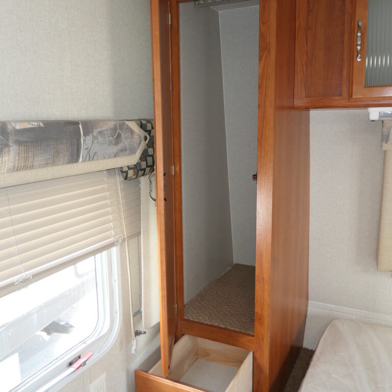 2006 Komfort TRAILBLAZER 211 Travel Trailer, Slide-Out, Sleeps-4-Image