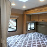 2018 Thor FREEDOM ELITE 22FE Class-C, Slide-Out, Low Miles, Sleeps-6-Thumbnail