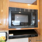 2019 Coachmen LEPRECHAUN 319MB Class-C, 2-Slide-Outs, Sleeps-8, Low Miles-Thumbnail