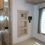 2021 Thor CHATEAU 25V Class-C, Slide-Out, Very Low Miles, Desired Twin Beds-Thumbnail