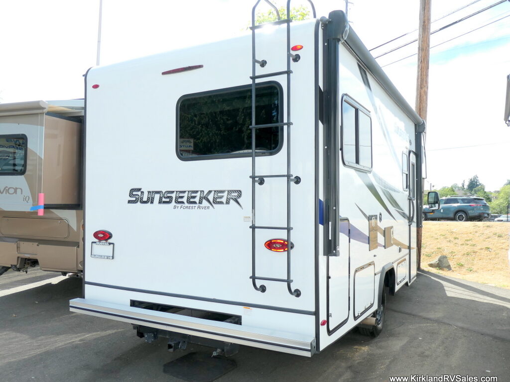 2022 Forest River SUNSEEKER 2150SLE Class-C, Slide-Out, Solar-Image