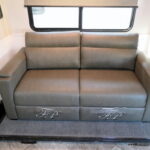 2022 Forest River SUNSEEKER 2150SLE Class-C, Slide-Out, Solar-Thumbnail