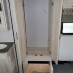 2022 Forest River SUNSEEKER 2150SLE Class-C, Slide-Out, Solar-Thumbnail