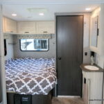 2022 Forest River SUNSEEKER 2150SLE Class-C, Slide-Out, Solar-Thumbnail