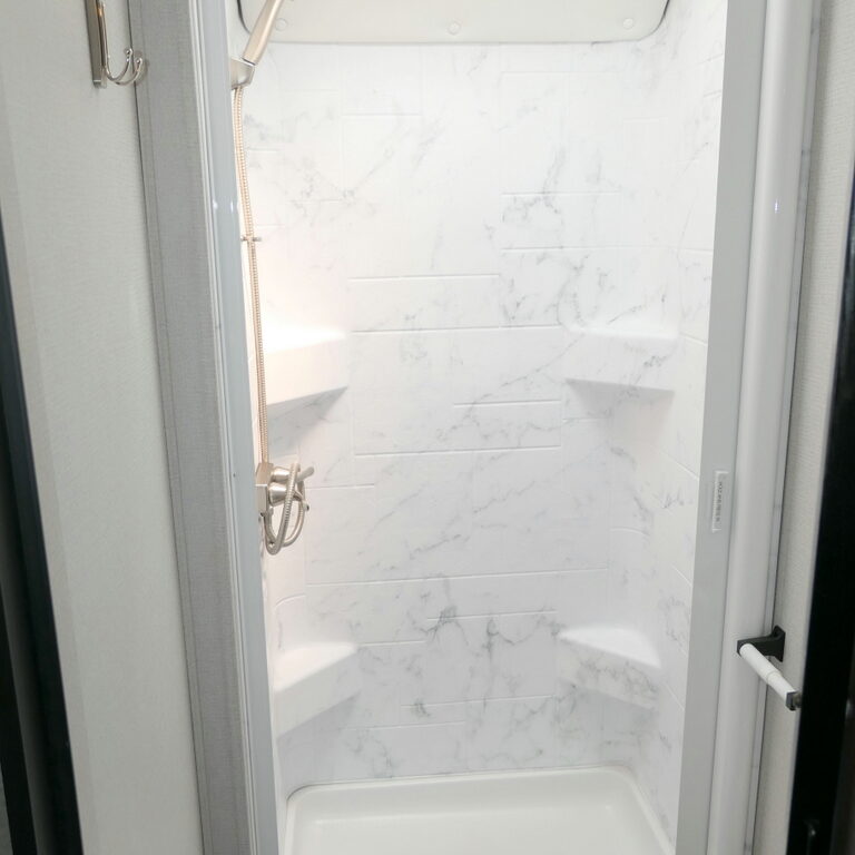 2022 Forest River SUNSEEKER 2150SLE Class-C, Slide-Out, Solar-Image