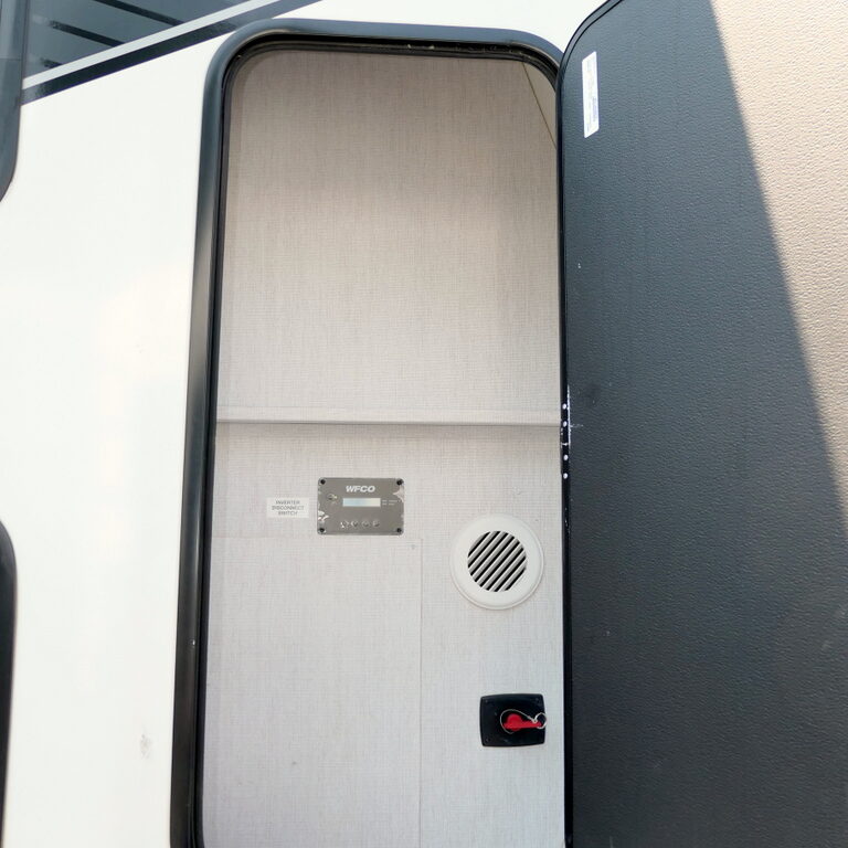 2023 MOMENTUM G-Class 25G Toy Hauler, By Grand Design, 2-Slides, Generator, Solar-Image