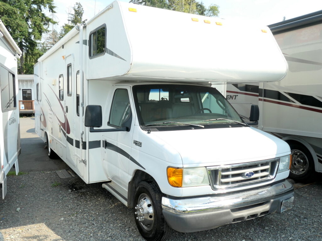 2005 Forest River SUNSEEKER 3100 Class-C, Slide-Out, Sleeps-8-Image