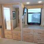 2006 Itasca CAMBRIA 29H Class-B+, By Winnebago, 2-Slide-Outs-Thumbnail