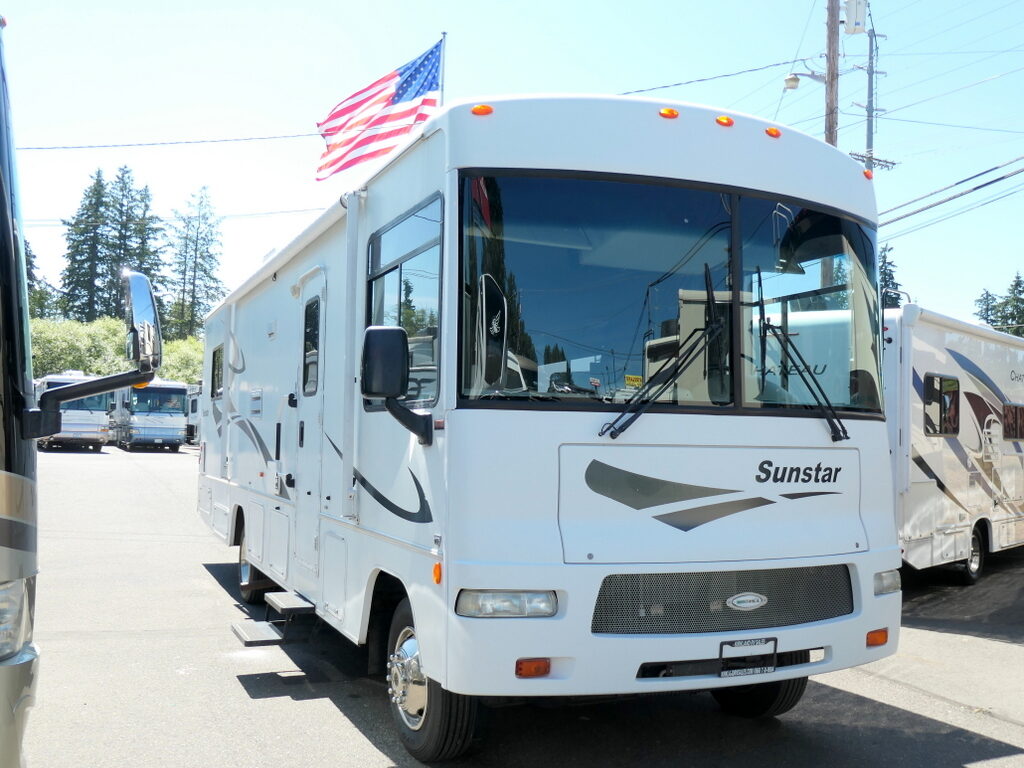 2007 Itasca SUNSTAR 30B Class-A, By Winnebago, Slide-Out, Low Miles-Image