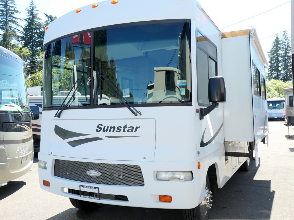 2007 Itasca SUNSTAR 30B Class-A, By Winnebago, Slide-Out, Low Miles-Image