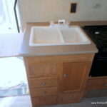 2007 Itasca SUNSTAR 30B Class-A, By Winnebago, Slide-Out, Low Miles-Thumbnail