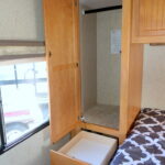 2007 Itasca SUNSTAR 30B Class-A, By Winnebago, Slide-Out, Low Miles-Thumbnail