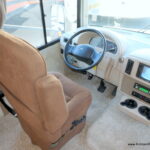 2007 Itasca SUNSTAR 30B Class-A, By Winnebago, Slide-Out, Low Miles-Thumbnail
