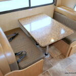 2016 Thor FREEDOM ELITE 22FE Class-C, Slide-Out, Sleeps-6, Solar!-Thumbnail