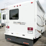 2016 Thor FREEDOM ELITE 22FE Class-C, Slide-Out, Sleeps-6, Solar!-Thumbnail