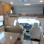 2016 Thor FREEDOM ELITE 22FE Class-C, Slide-Out, Sleeps-6, Solar!-Thumbnail