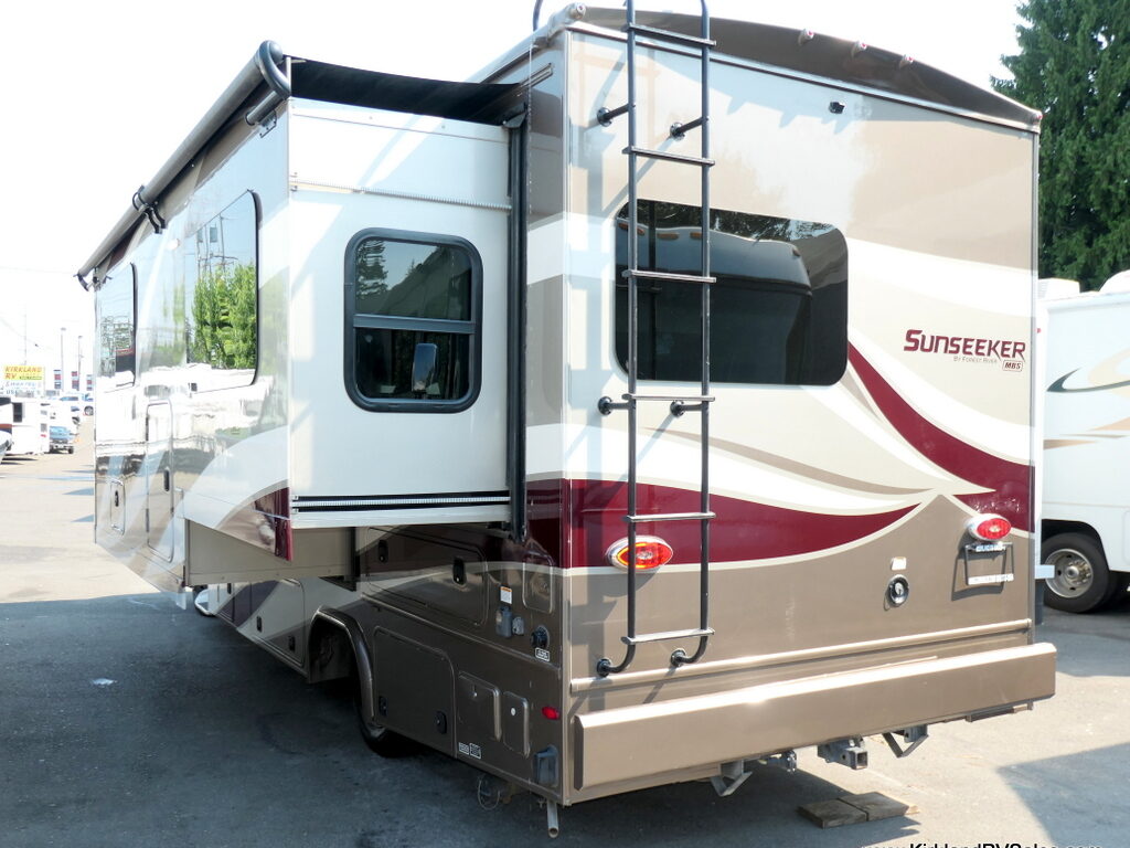 2020 Forest River SUNSEEKER 2400WS MBS Class-C, Slide-Out, Full Paint, Low Miles!-Image