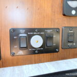 2020 Forest River SUNSEEKER 2400WS MBS Class-C, Slide-Out, Full Paint, Low Miles!-Thumbnail
