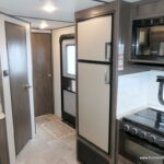 2021 COLEMAN LIGHT 2515RL Travel Trailer, By Dutchmen, Slide-Out-Thumbnail