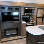 2021 Jayco EAGLE 31MB Half-Ton 5th Wheel, 3-Slides, King Bed, Extra Room-Thumbnail