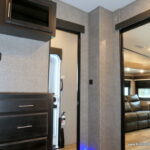 2021 Jayco EAGLE 31MB Half-Ton 5th Wheel, 3-Slides, King Bed, Extra Room-Thumbnail