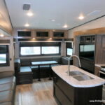 2021 Jayco EAGLE 31MB Half-Ton 5th Wheel, 3-Slides, King Bed, Extra Room-Thumbnail