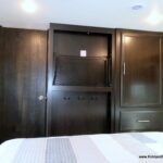 2021 Jayco EAGLE 31MB Half-Ton 5th Wheel, 3-Slides, King Bed, Extra Room-Thumbnail