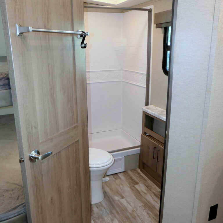 2022 Grand Design IMAGINE 2400BH Travel Trailer, Slide-Out, Bunk Beds, Arctic Insulation-Image