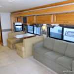 2005 DISCOVERY 39S Bus, By Fleetwood RV, 3-Slide-Outs, 330HP-Thumbnail