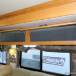 2005 DISCOVERY 39S Bus, By Fleetwood RV, 3-Slide-Outs, 330HP-Thumbnail