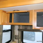 2005 DISCOVERY 39S Bus, By Fleetwood RV, 3-Slide-Outs, 330HP-Thumbnail