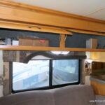 2005 DISCOVERY 39S Bus, By Fleetwood RV, 3-Slide-Outs, 330HP-Thumbnail