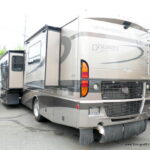 2005 DISCOVERY 39S Bus, By Fleetwood RV, 3-Slide-Outs, 330HP-Thumbnail
