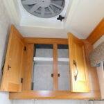 2005 DISCOVERY 39S Bus, By Fleetwood RV, 3-Slide-Outs, 330HP-Thumbnail